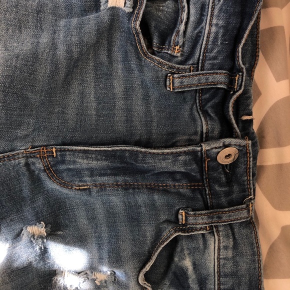 Sold - Picture 3 of 4